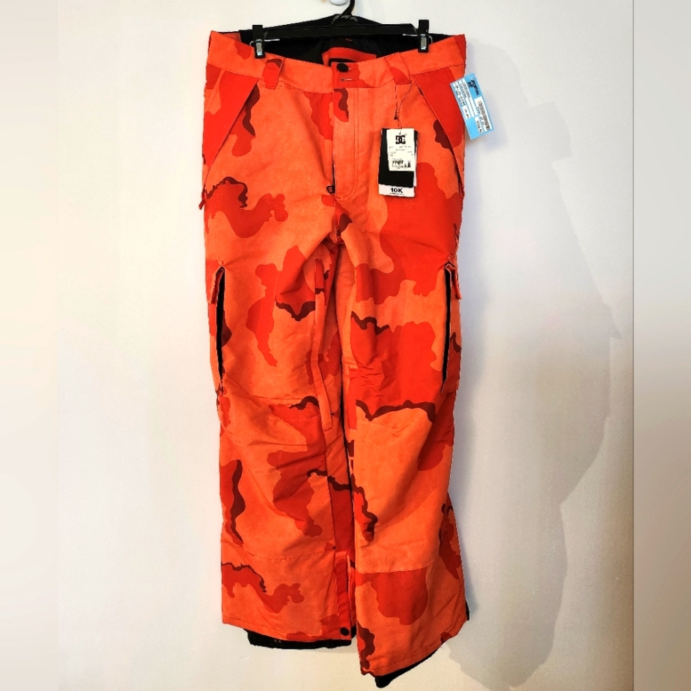 DC snowboarding pants